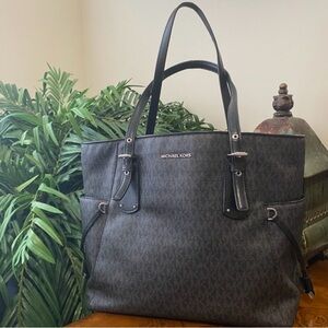 Michael Kors Voyager East/West Signature Logo Tote Handbag Purse